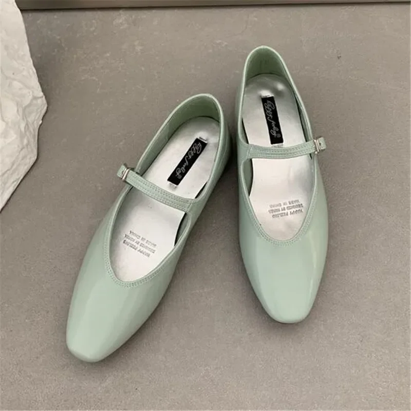 Летни Нови дамски обувки на плоска подметка с модерен плитка катарама, дамски ежедневни меки обувки Mary Jane, Улични балет апартаменти в плоска подметка
