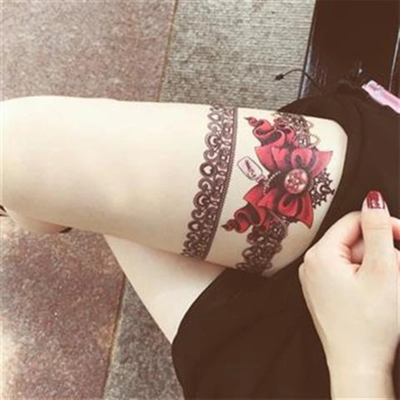 Татуировка за пренос на вода на краката, секси дантела и дизайн на пистолет, фалшиви етикети за временни татуировки в стил боди-арт за жени