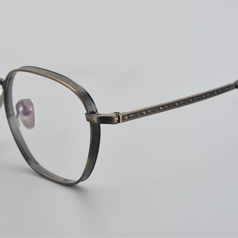 Суперлегкая Новата Реколта Качествена Титановая Рамки за очила M3101 с квадратна дизайн в Ретро стил За Жени и Мъже, в Обхвата на Оптичната Късогледство