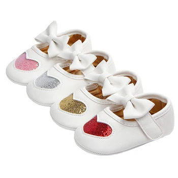Летни обувки-лодка Mary Jane върху плоска подметка за момиченца, Нескользящие Обувки на принцесата във формата на сърце с пайети, Обувки, бебешко креватче