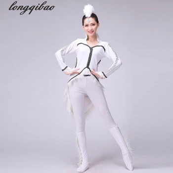 Нови дрехи за изпълнения adult dance month fox white (с бахилой) TB7035