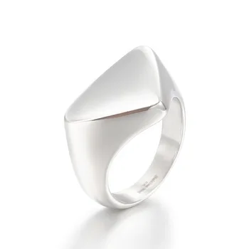 Стилен геометричен триъгълник за пръстите на пръстен от неръждаема стомана за мъже и жени